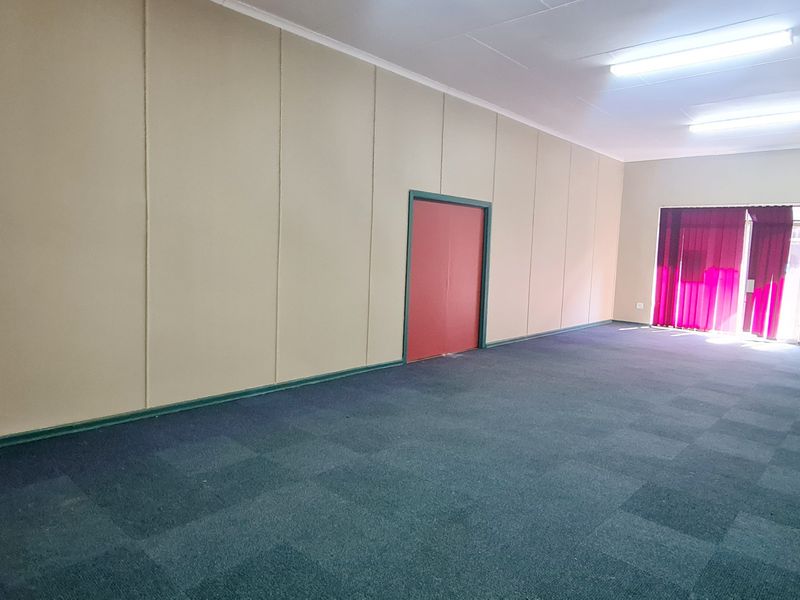 Open Plan Shop/Office to rent in CBD, Louis Trichardt - Photo 3