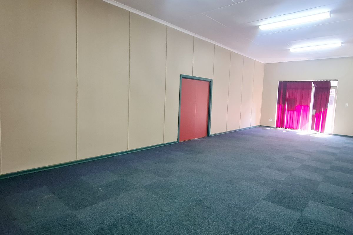 Open Plan Shop/Office to rent in CBD, Louis Trichardt - Photo 3
