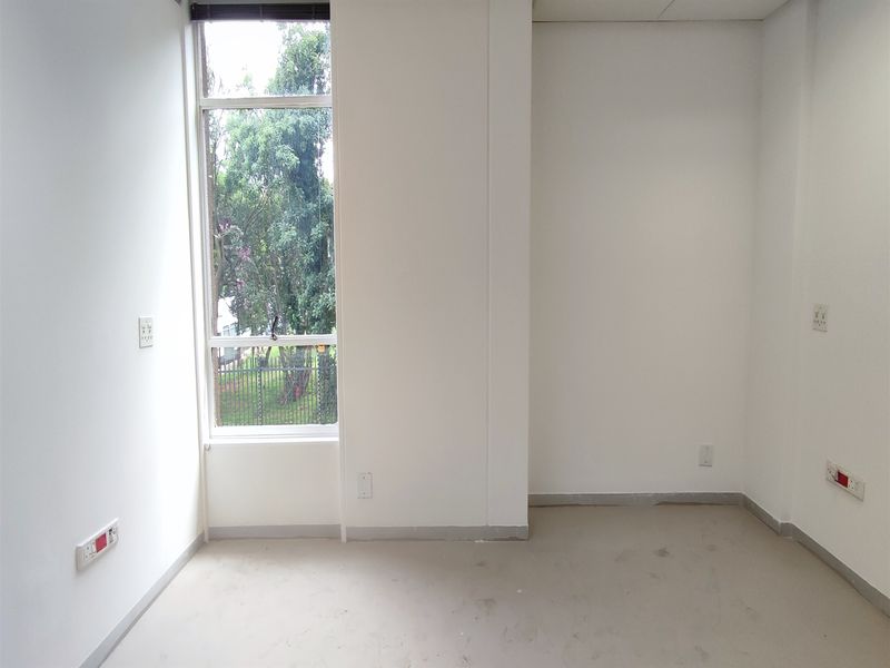 Offices to let in Rosebank - Photo 2