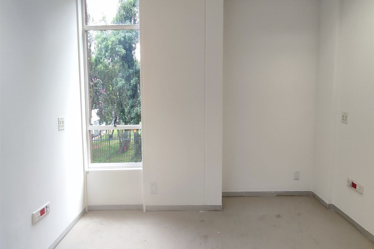 Offices to let in Rosebank - Photo 2