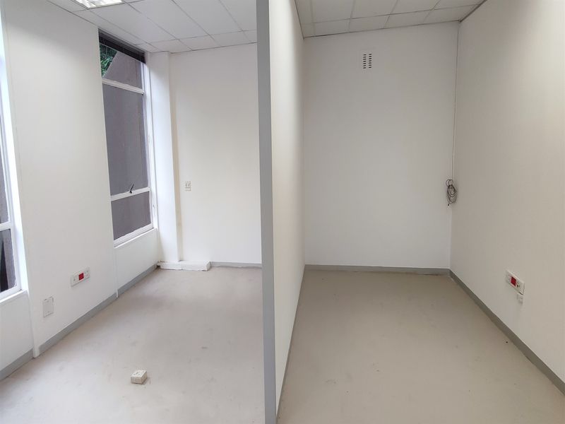 Offices to let in Rosebank - Photo 6