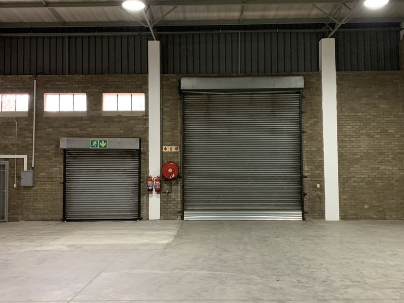 Warehouse to let in Paulshof - Photo 3