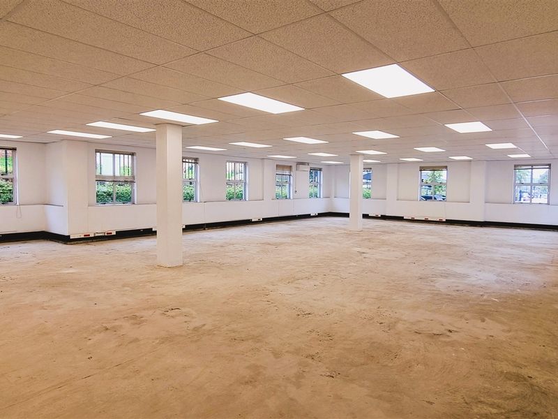 Office space to let in 66 Peter Place - Photo 3