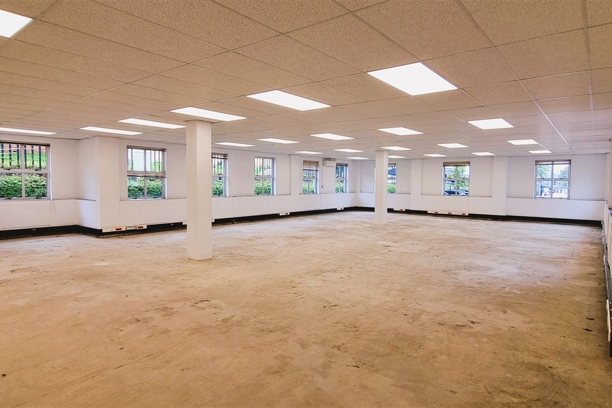 Office space to let in 66 Peter Place - Photo 3