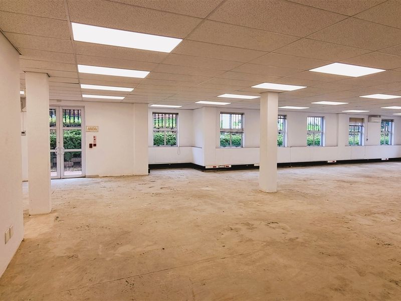Office space to let in 66 Peter Place - Photo 4