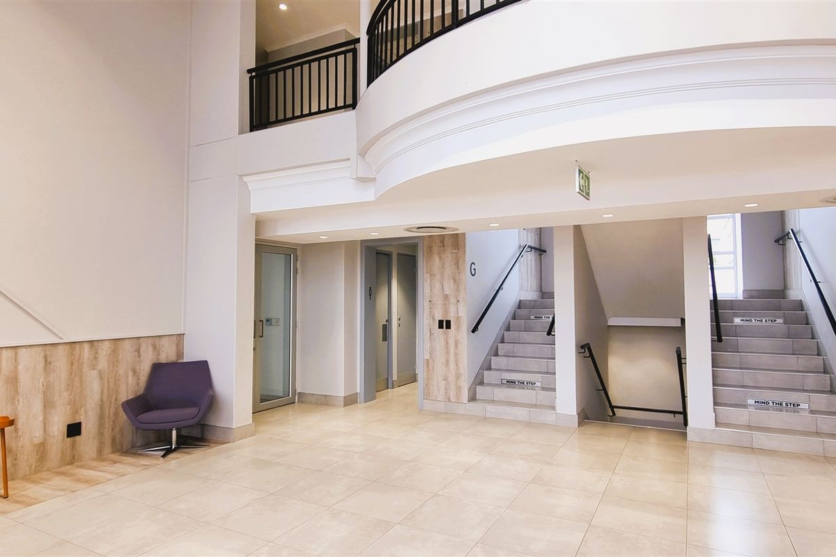 Office space to let in 66 Peter Place - Photo 2