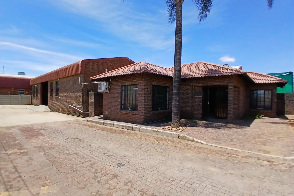 Modern, Fresh, and Move-In Ready - Photo 3