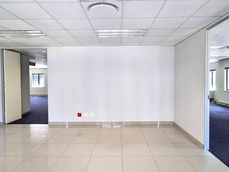 Office space to let in Lyme Park - Photo 2