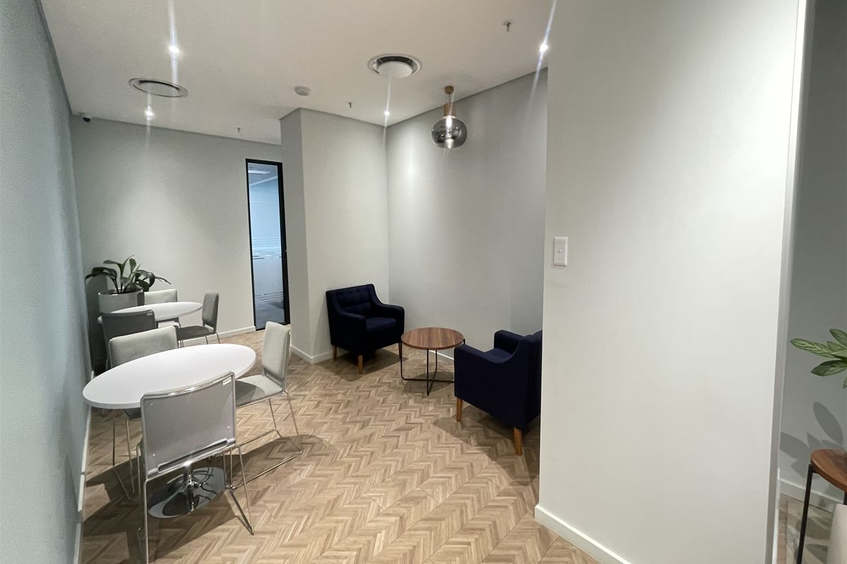 Offices to let in Rosebank - Photo 2