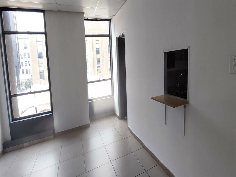 Offices to let in Rosebank - Photo 7