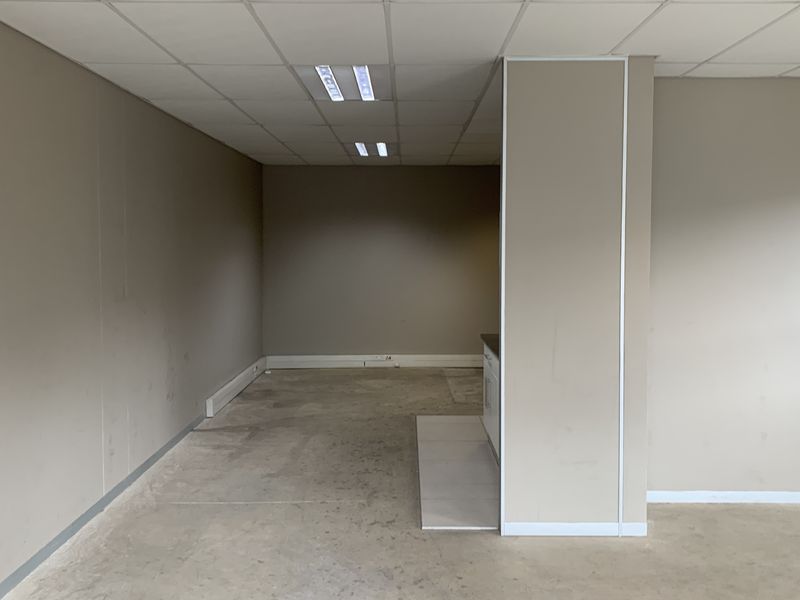 Warehouse to let in Linbro Park - Photo 7