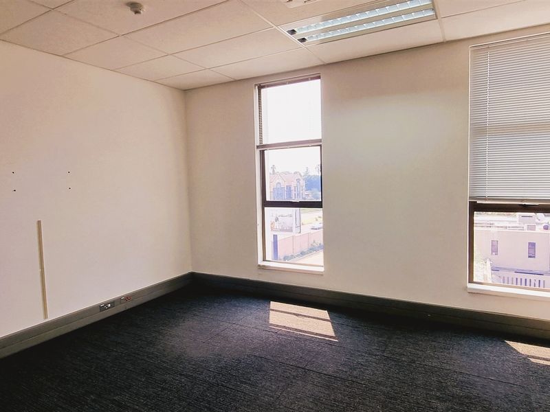 Office space to let on the 2nd floor of Block A in The Main Straight Office Park Bryanston - Photo 9