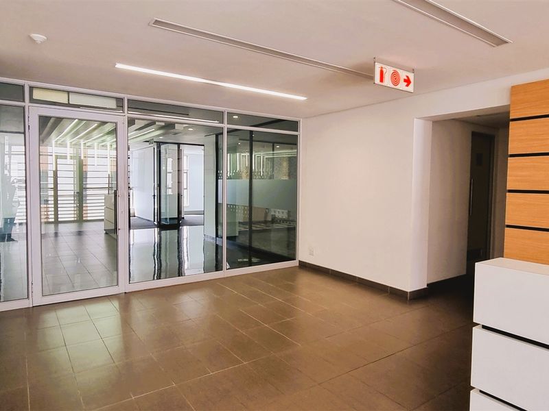 Office space to let on the 2nd floor of Block A in The Main Straight Office Park Bryanston - Photo 3