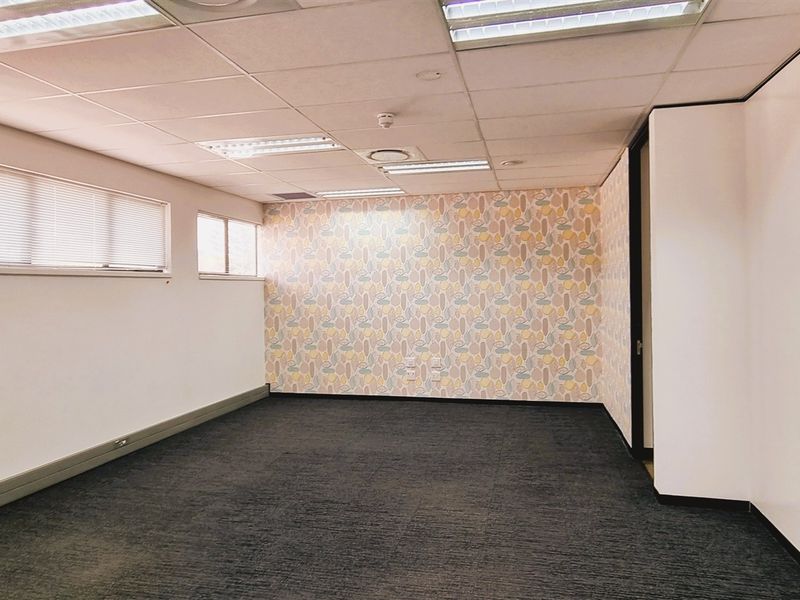 Office space to let on the 2nd floor of Block A in The Main Straight Office Park Bryanston - Photo 8
