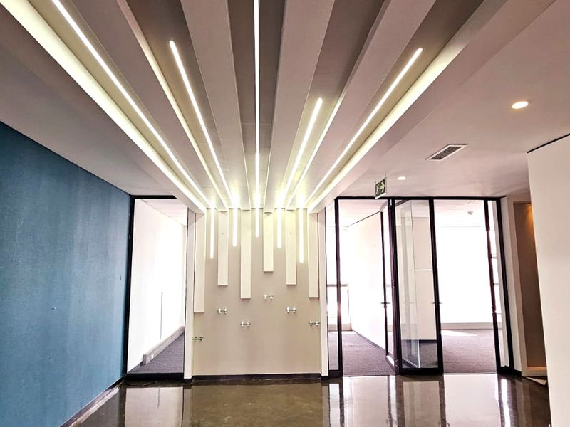 Office space to let on the 2nd floor of Block A in The Main Straight Office Park Bryanston - Photo 4
