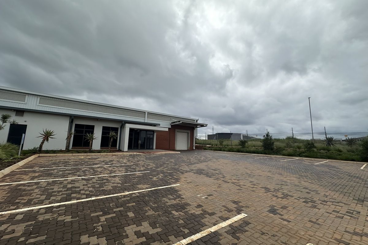 Rent direct from owners! Brand-New Warehouse To Let in Olive Wood Hub, Kempton Park - Photo 4