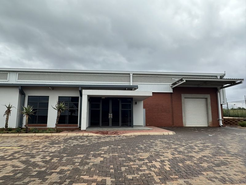 Rent direct from owners! Brand-New Warehouse To Let in Olive Wood Hub, Kempton Park - Photo 5