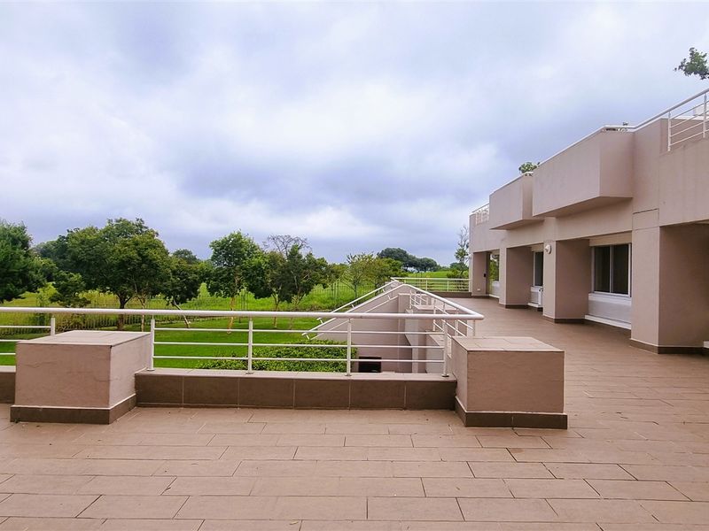 Office space to let in Country Club Estate - Photo 9