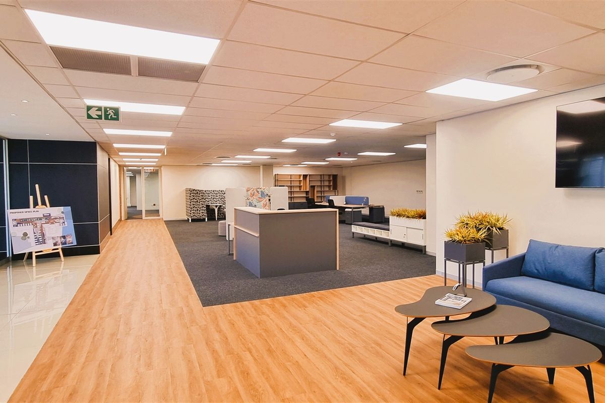Office space to let in Country Club Estate - Photo 2