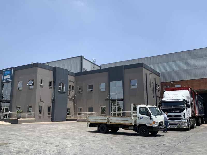 Warehouse to let in Gosforth Park - Photo 9