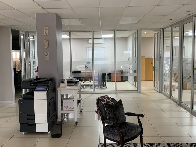 Warehouse to let in Gosforth Park - Photo 4