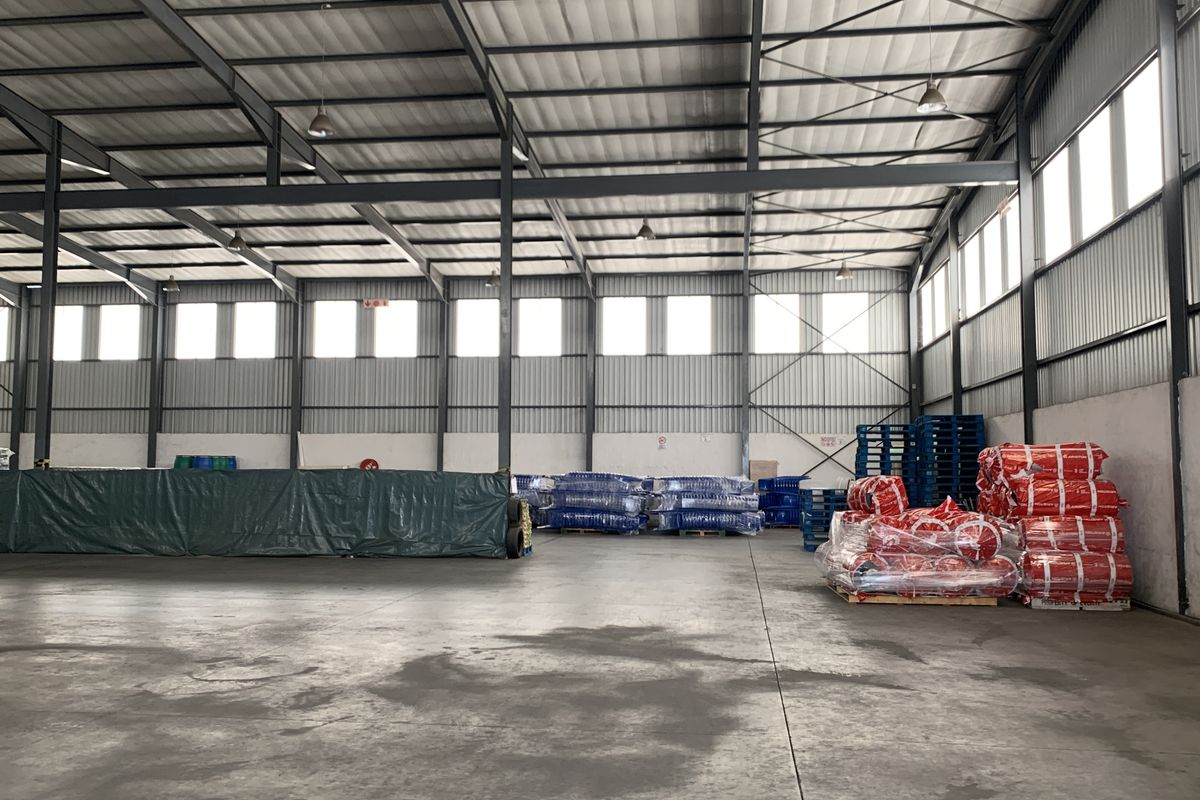 Warehouse to let in Gosforth Park - Photo 3