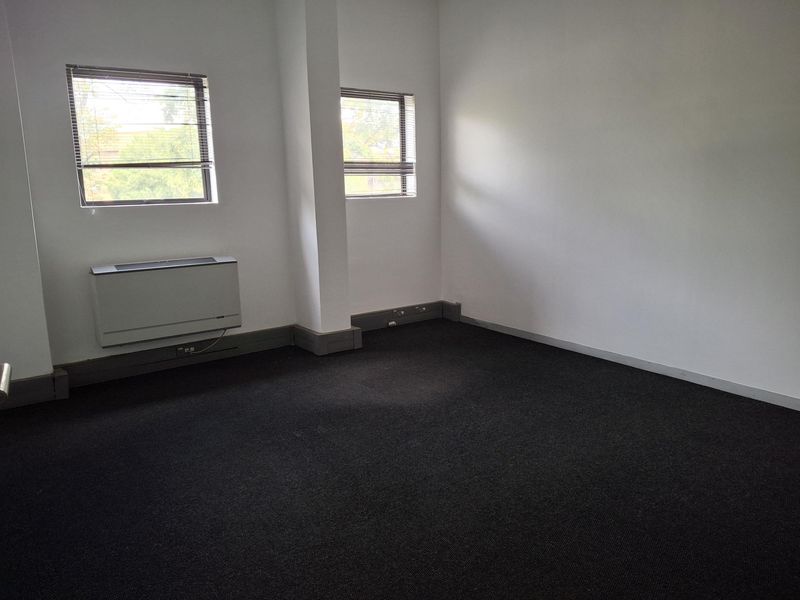 Affordable Office Space at Eco Fusion – Ideal for Budget-Conscious Businesses! - Photo 7