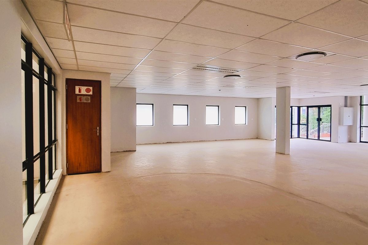 Office space to let at 45 De La Rey Road in Rivonia - Photo 4