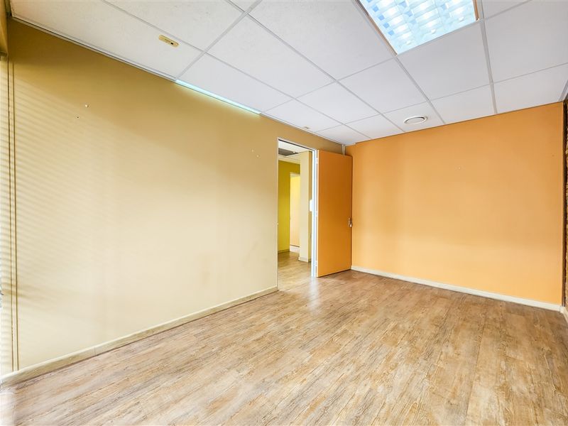Ground Floor Sectional Title Office For Sale in Ruimsig - Photo 8
