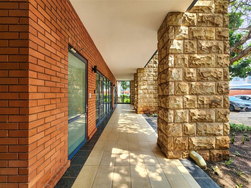 Ground Floor Sectional Title Office For Sale in Ruimsig - Photo 3