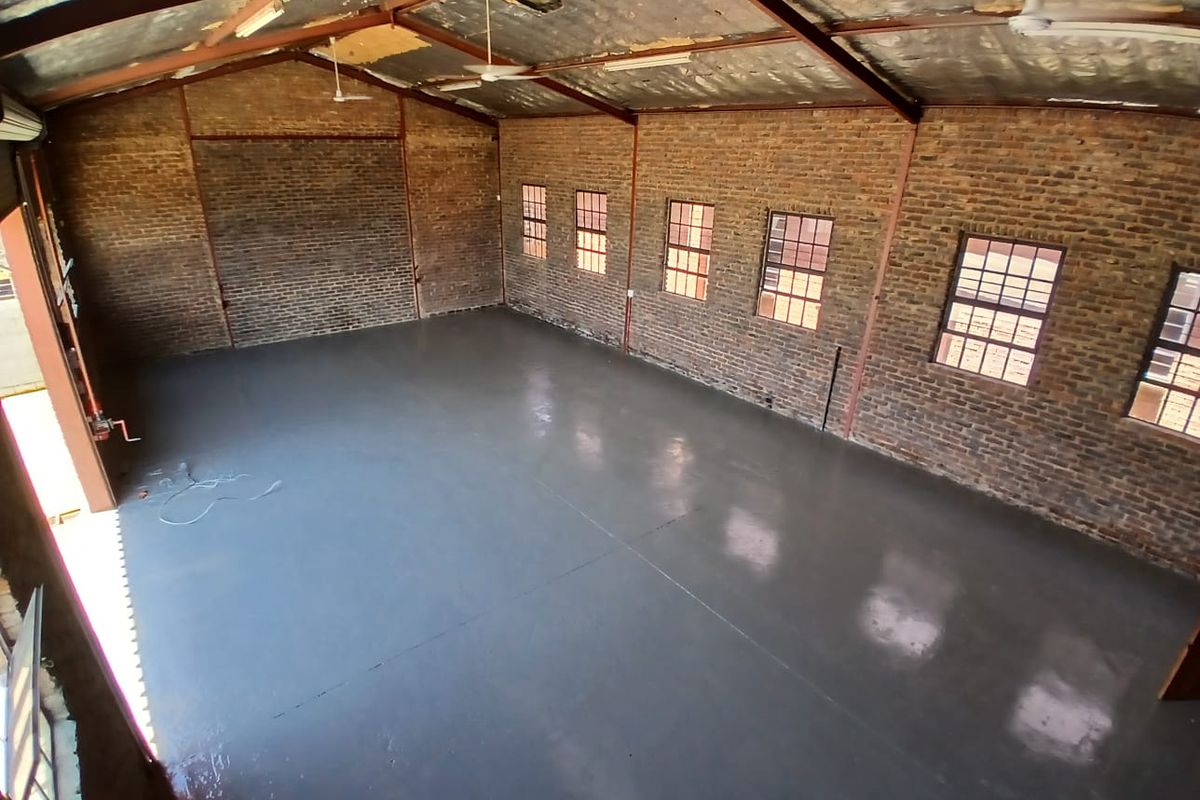 Modern, Low-Maintenance Warehouse/Workshop for Sale - Photo 3