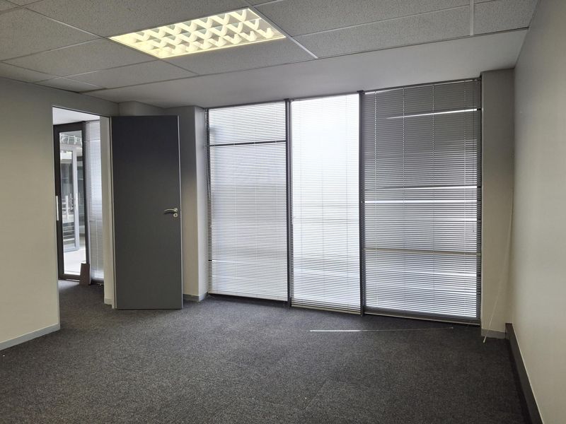 Modern Office Suites at Eco Court – Ready to Move In! - Photo 4