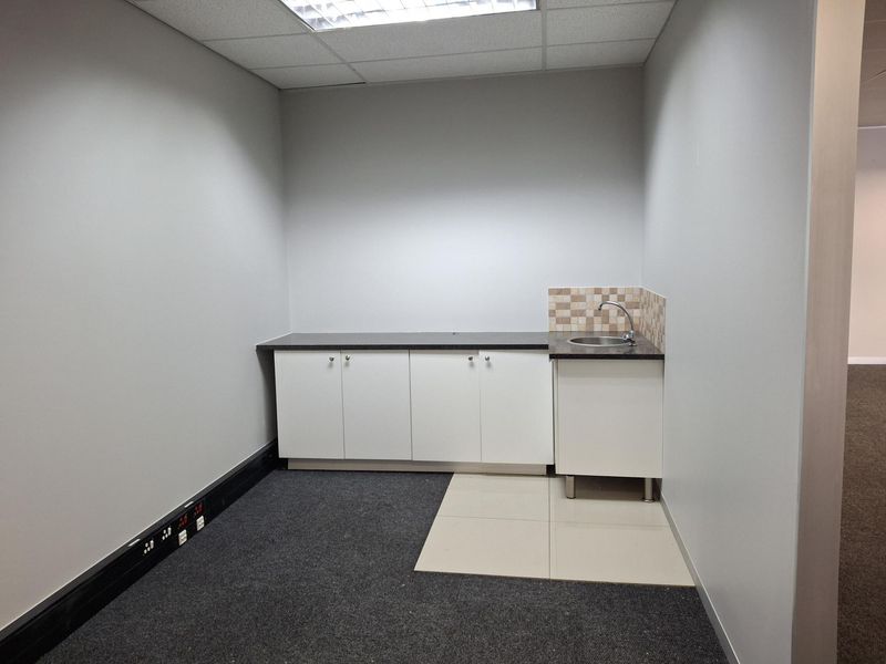 Modern Office Suites at Eco Court – Ready to Move In! - Photo 10