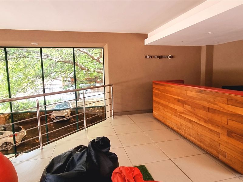 Office suite For Sale in 324 Rivonia Boulevard in Edenburg - Photo 2