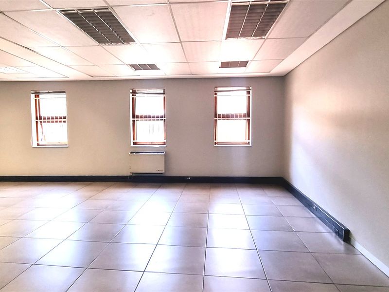 Office space to let on the Ground floor of 6 Mellis Road in Rivonia - Photo 9