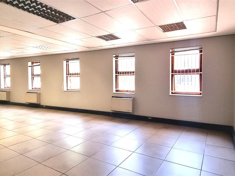 Office space to let on the Ground floor of 6 Mellis Road in Rivonia - Photo 4