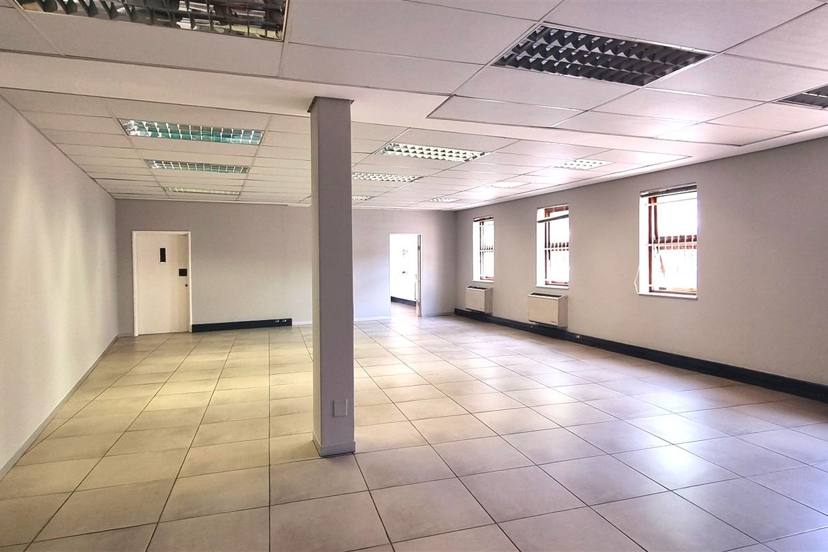 Office space to let on the Ground floor of 6 Mellis Road in Rivonia - Photo 5