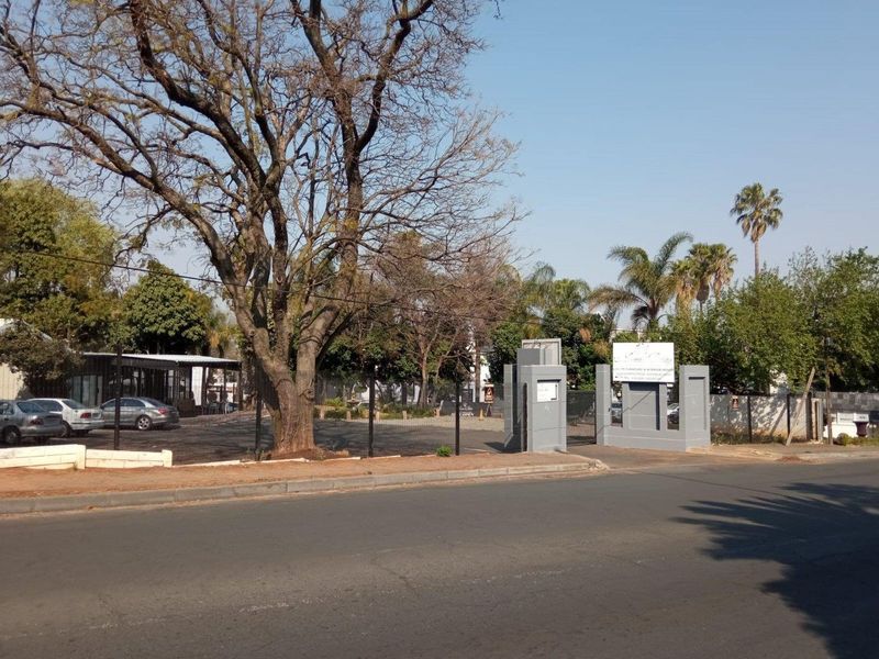 Building For Sale In Johannesburg - Photo 3