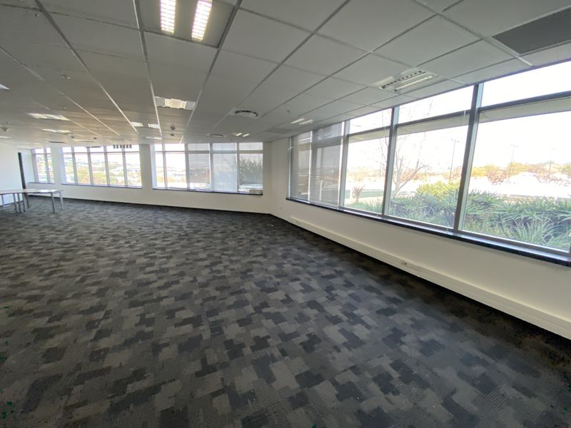 Premium Office Space To Let in Waterfall Circle – 5-Star Green Star Rated Building - Photo 7
