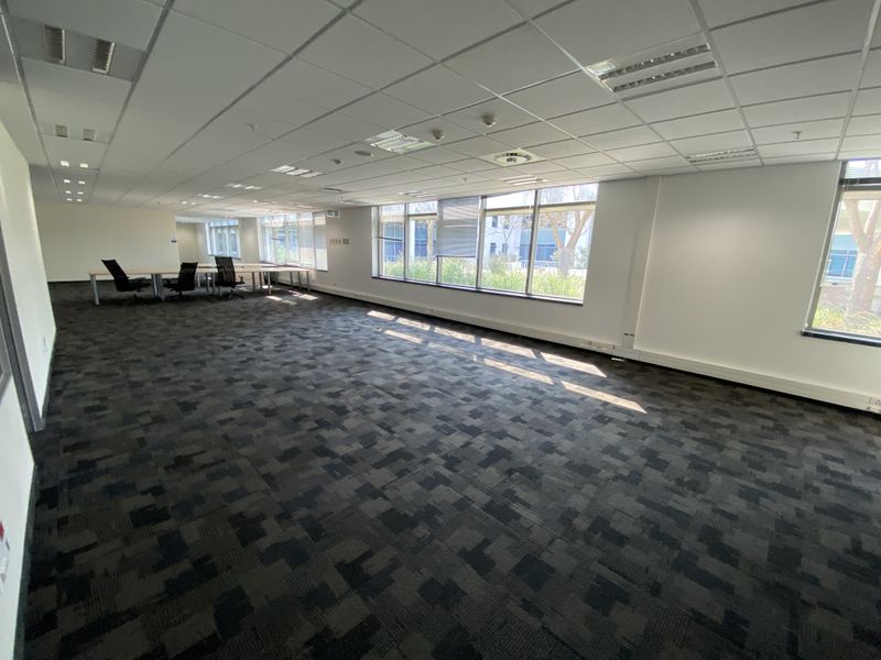 Premium Office Space To Let in Waterfall Circle – 5-Star Green Star Rated Building - Photo 9