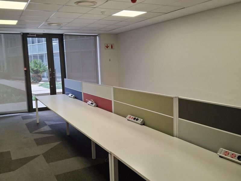 Premium Office Space | 24/7 Security & Backup Power Included - Photo 8