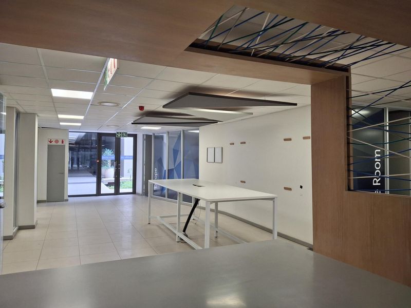 Premium Office Space | 24/7 Security & Backup Power Included - Photo 4