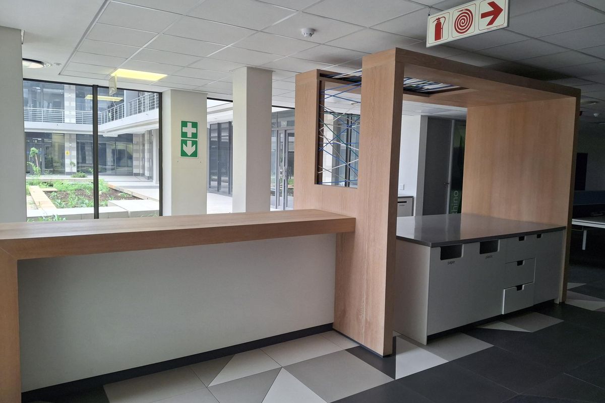 Premium Office Space | 24/7 Security & Backup Power Included - Photo 3