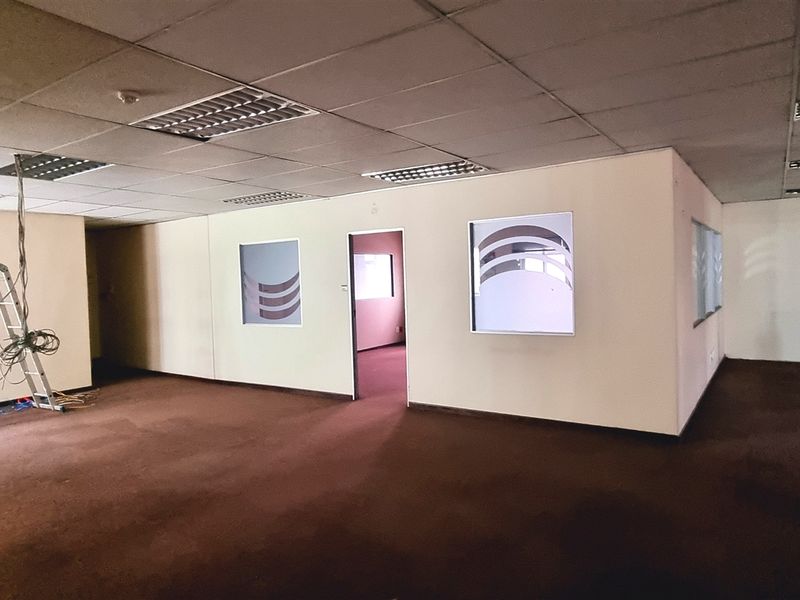 Excellent Exposure in a Freestanding building - Photo 9