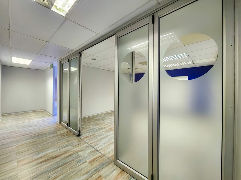 166m2 Modern Office to Let in Clearwater Office Park - Photo 6