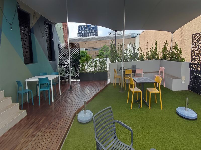 Offices to let in Rosebank - Photo 2