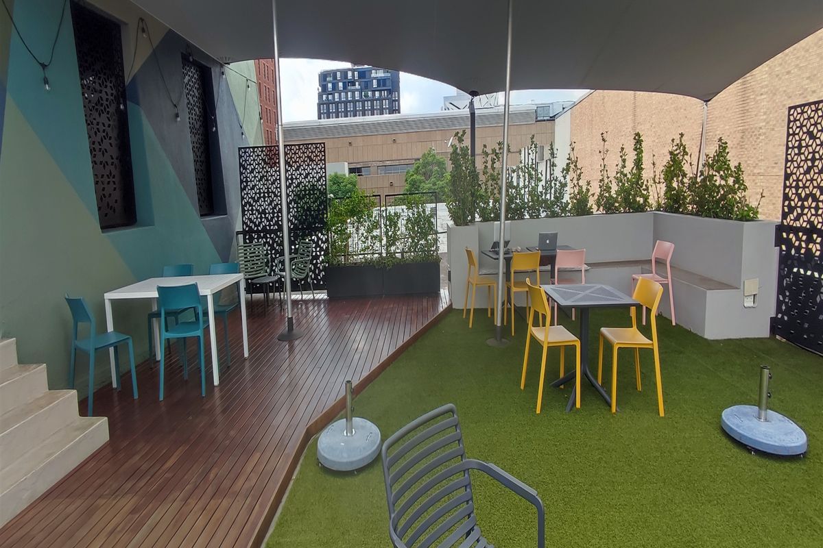 Offices to let in Rosebank - Photo 2