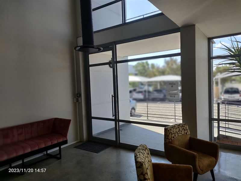 1287m2  Warehouse  - TO LEASE - Photo 7