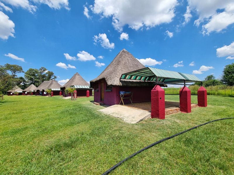 Exceptional Investment Opportunity - Guest Lodge and Farm Stall - Busy R30 Route! - Photo 6