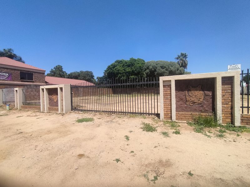 Prime Commercial Investment Opportunity in Pretoria North - Photo 9